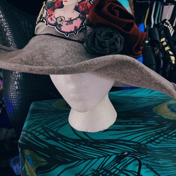 Custom Frida Khalo Hat main image 5